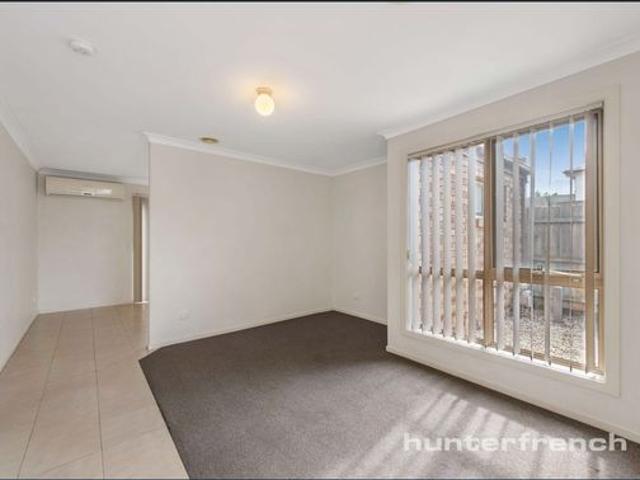 MODERN UNIT IN QUIET CUL DE SAC