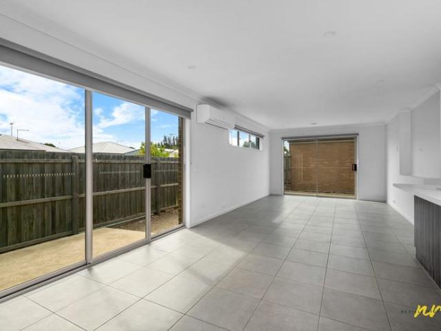 Modern unit in quiet pocket of St Leonards