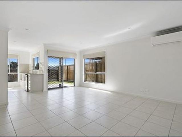 Modern Unit In Quiet Street