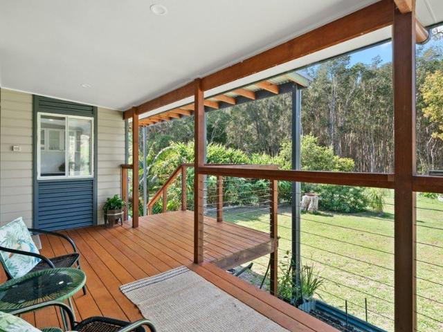 Modern Updates Meet Coastal Charm in This Enchanting Harrington Retreat
