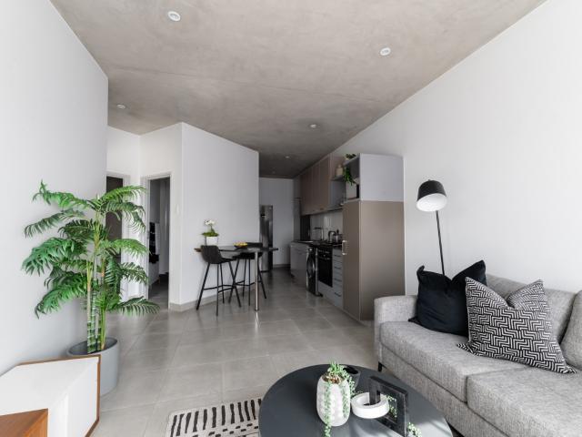 Modern Upstairs Lock Up And Go Apartments in Glen Marais