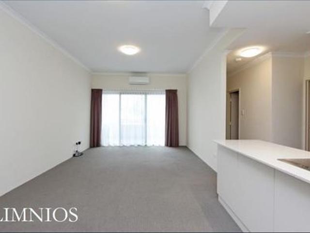 Modern & Versatile Apartment in Prime Inner City Location