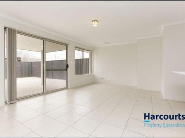 Modern & Versatile Dual Key Home