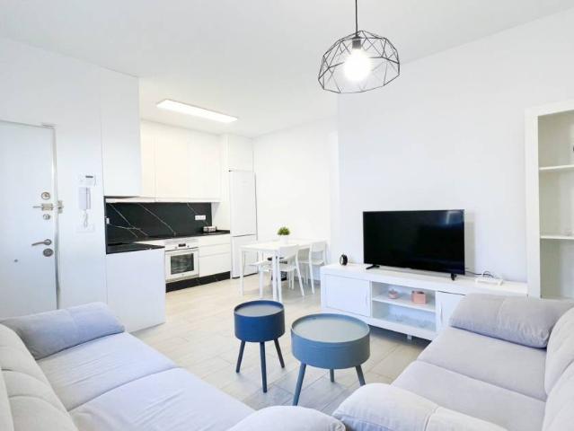 MODERN VILLA FOR LONG TERM RENTAL IN TORREVIEJA
