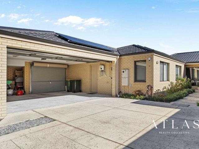 Modern Villa Investment with Excellent Tenants