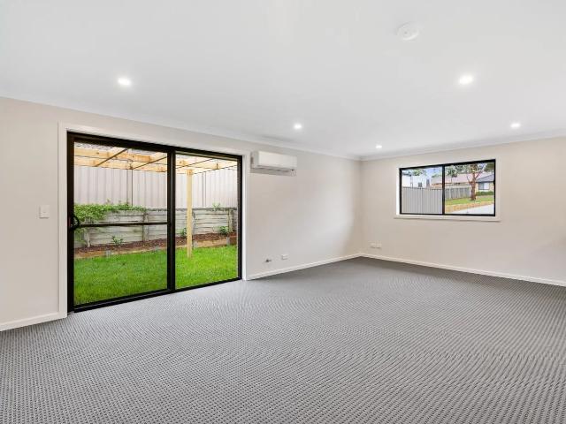 Modern Villa in a Convenient Location!