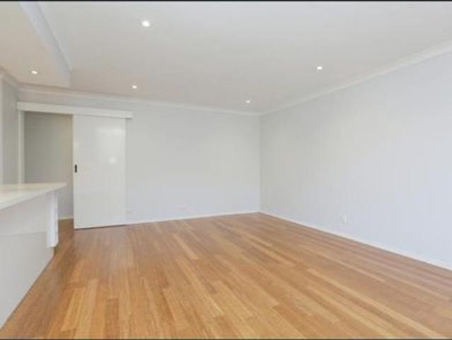 Modern Villa In Great Location!