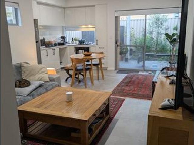 Modern Villa in quiet street, near amenities