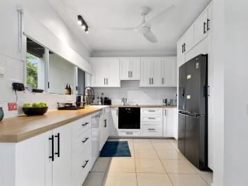Modern Villa Living with Mirage Golf Course Vistas