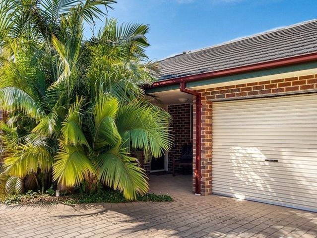 Modern Villa, sought after Location