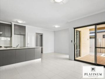 Modern Villa with Solar & Air Conditioning in Prime Darch Location