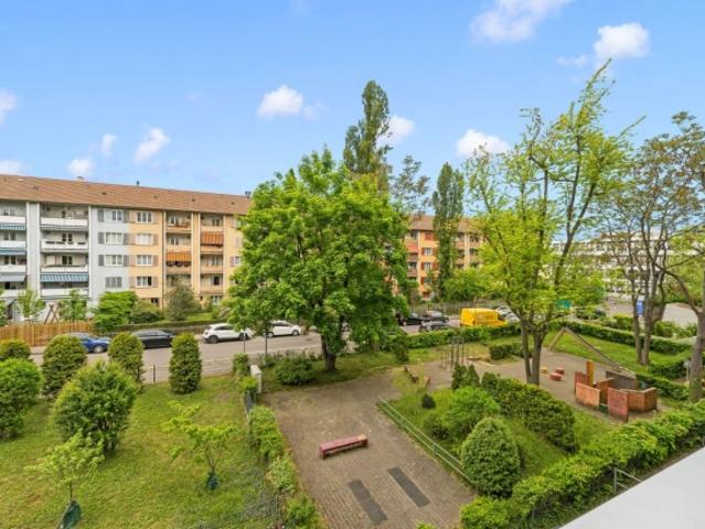Modern, zentral und 2 Einstellhallenplätze inklusive
