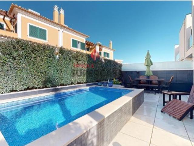 Moderna Moradia T3 + 1 de Luxo Algoz