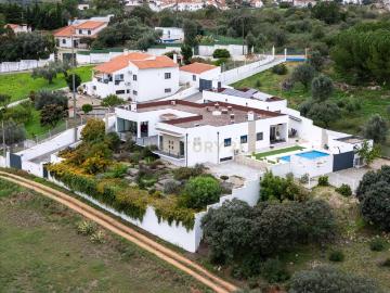 Moderna moradia T4 de luxo com terreno para investimento A. 270m² Monsanto e idanha a velha