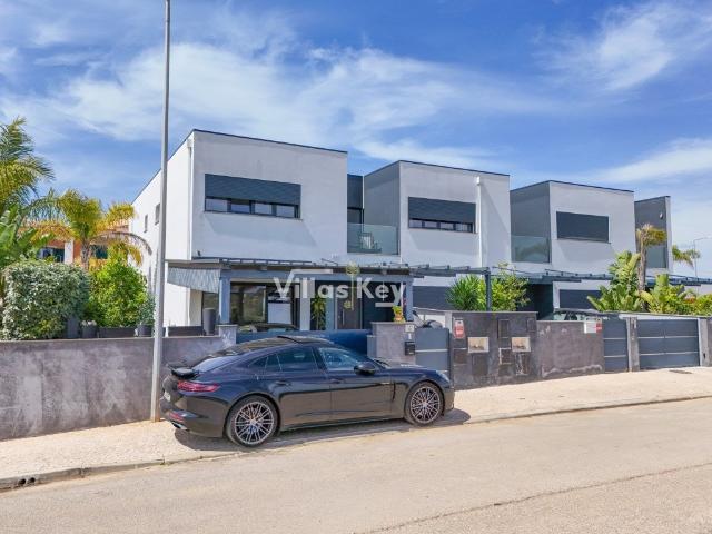 Moderna Moradia T4 em Algoz 163m² Guia