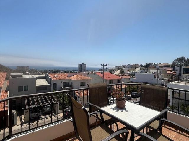 Moderna Oeste, Ensenada, Baja California