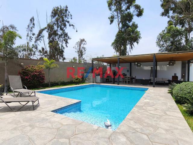 Moderna Casa De Campo En Venta En Pachacamac