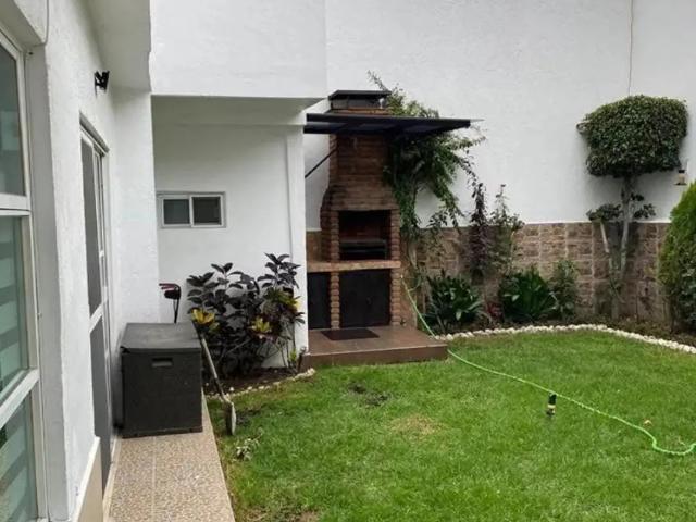Moderna casa en renta frente al mercado 89 Coyoacán