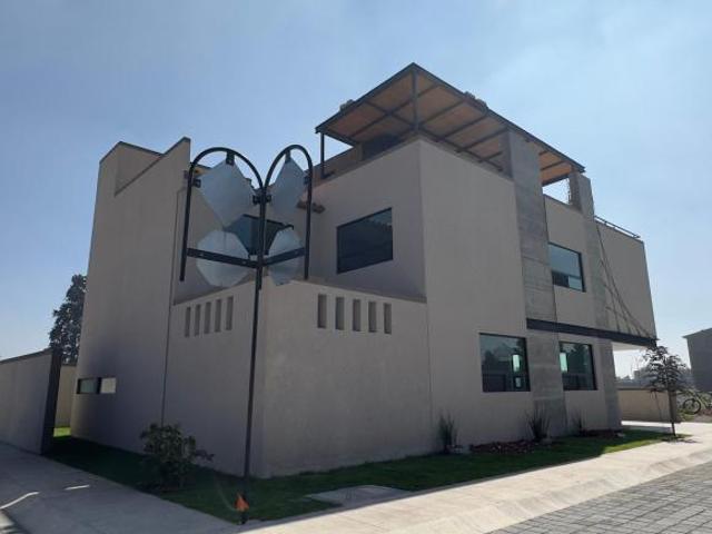 Moderna Casa en Renta o Venta en San Mateo Atenco límites con Metepec