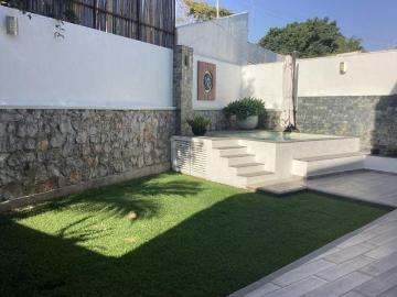 Moderna Casa en Venta en Fracc. Las Fincas