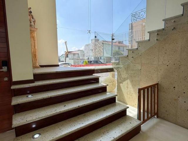 Moderna casa en venta, Rancho el Mesón
