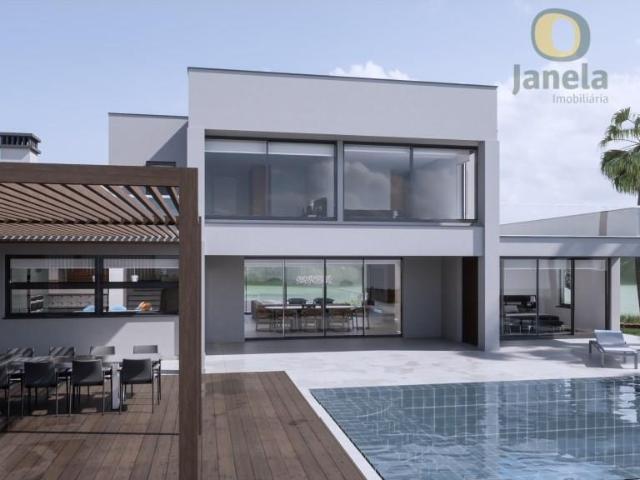 Moderna e Notável Vila em lote com 10.000 m2 em urbanização. 255m² Luz