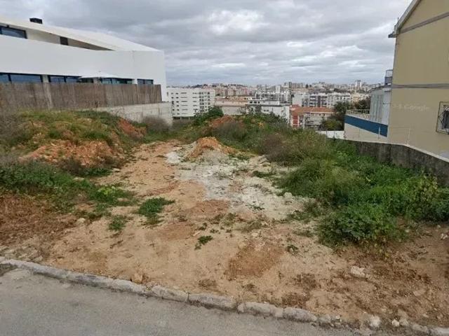 Terreno em Setúbal com Vista para a Cidade