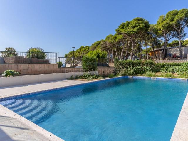 Moderna villa con piscina en Cala Margarida 415m² Palamós