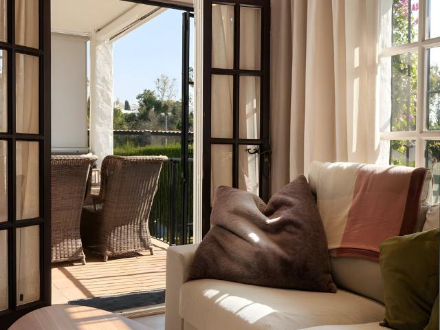 Moderna vivienda en planta baja con orientación sur, 3 dormi. 99m² Marbella