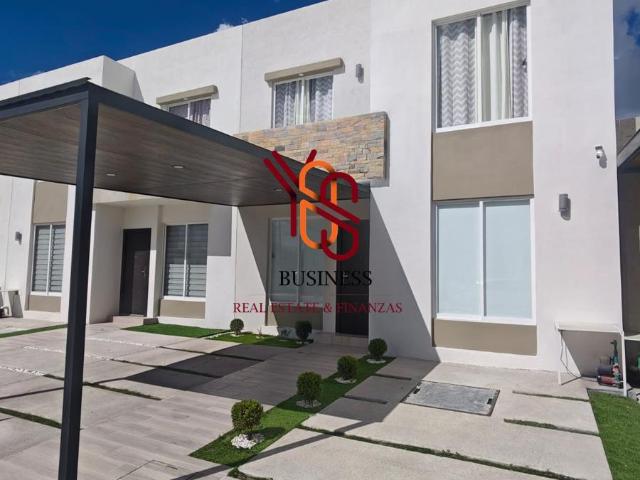 Moderna y c?moda Casa TOTALMENTE AMUEBLADA en Venta al Poniente de Aguascalientes!
