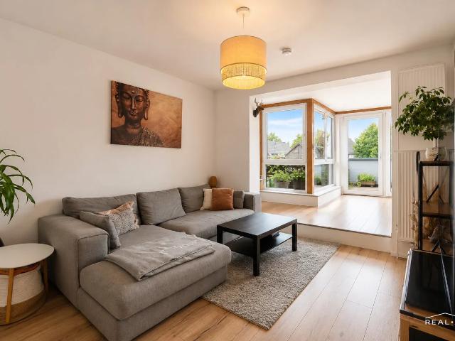 Moderne Maisonettewohnung mit Dachterrasse und zwei Bädern!