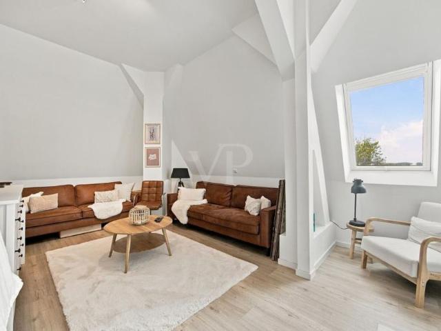 Moderne Maisonettewohnung mit Südbalkon, Einbauküche und zwei Bädern
