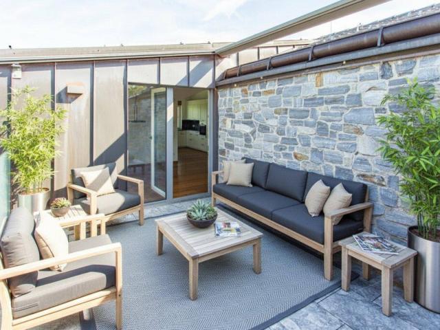 Moderne Maisonette mit Dachterrasse