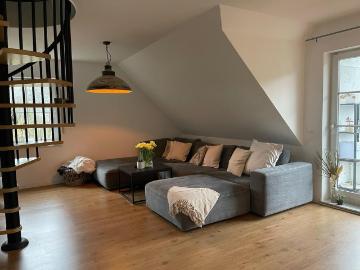 Moderne Maisonette Wohnung mit Balkon in ruhiger, zentraler Lage