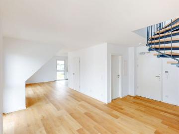 Moderne Maisonette Wohnung mit Balkon *inkl. Umzugsbonus