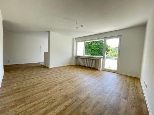 moderne Mietwohnung mit Balkon in ruhiger Lage