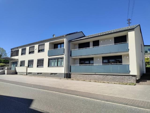 moderne Mietwohnung im Wohn und Geschäftshaus
