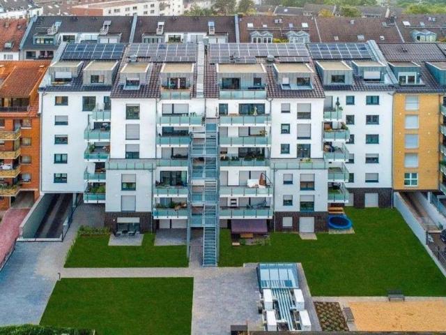 Moderne, möblierte 1 Zimmer Wohnung mit Balkon & TG Stellplatz
