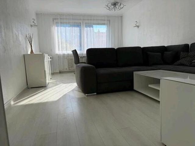 Moderne, möblierte 2 Zimmer Wohnung mit Balkon und Aufzug
