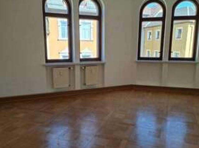 moderne, neu sanierte 2 Zi. Wohnung