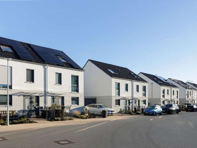Moderne Neubau DHH mit großem Sonnengarten im beliebten Quartier Hoher Weg