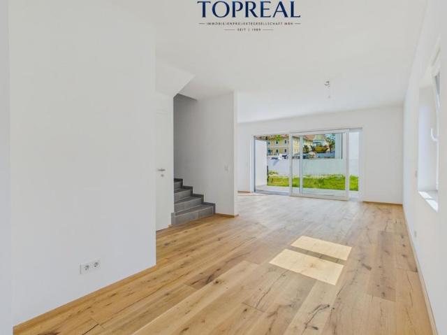 Moderne Neubau Doppelhaushälfte im Erstbezug in komplett neuer Wohnsiedlung zur Miete