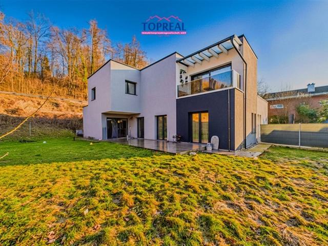 Moderne Neubau Doppelhaushälfte in begehrter Lage von Thalheim bei Wels – neuwertig, hochwertig & sofort bezugsbereit