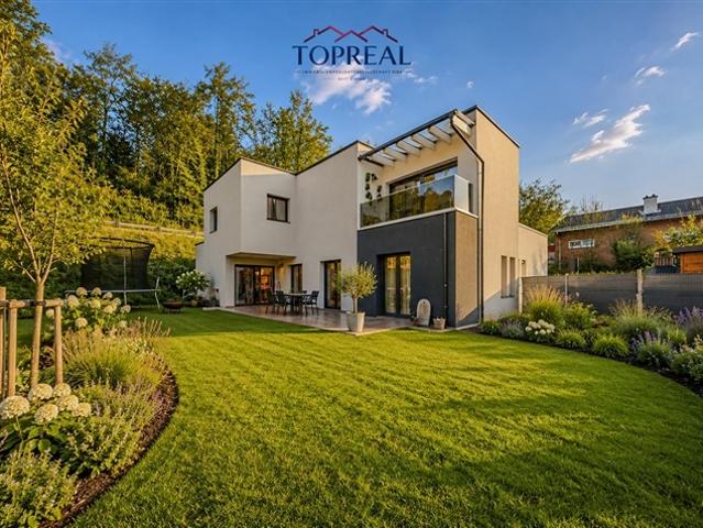 Moderne Neubau Doppelhaushälfte in begehrter Lage von Thalheim bei Wels – neuwertig, hochwertig & sofort bezugsbereit
