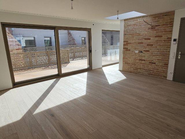 Moderne Neubauwohnung mit großer Terrasse in Baden