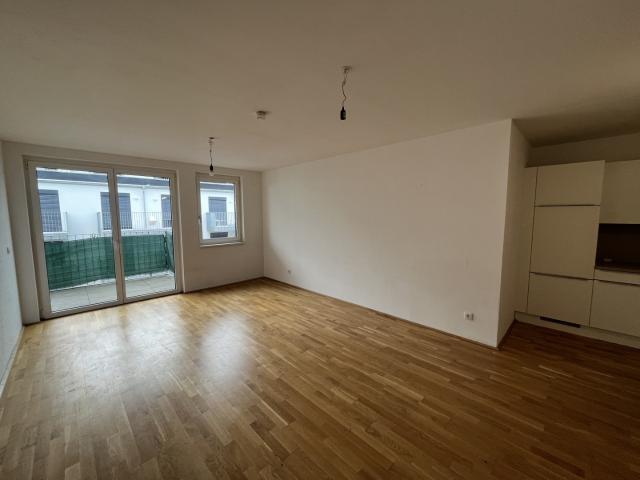 Moderne Neubauwohnung mit großzügigem Balkon