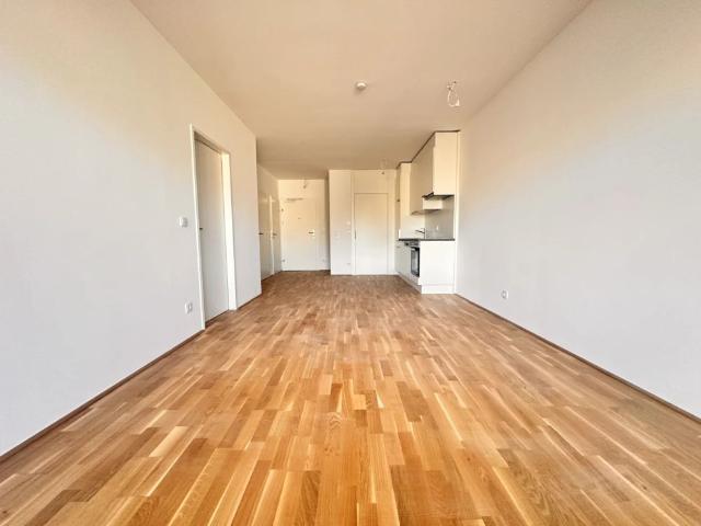 Moderne Neubauwohnung mit großzügiger Loggia – Wohnen auf höchstem Niveau
