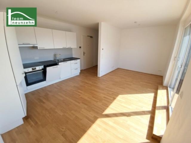 Wundervolle 2 Zimmer Wohnung mit großer privater Außenfläche