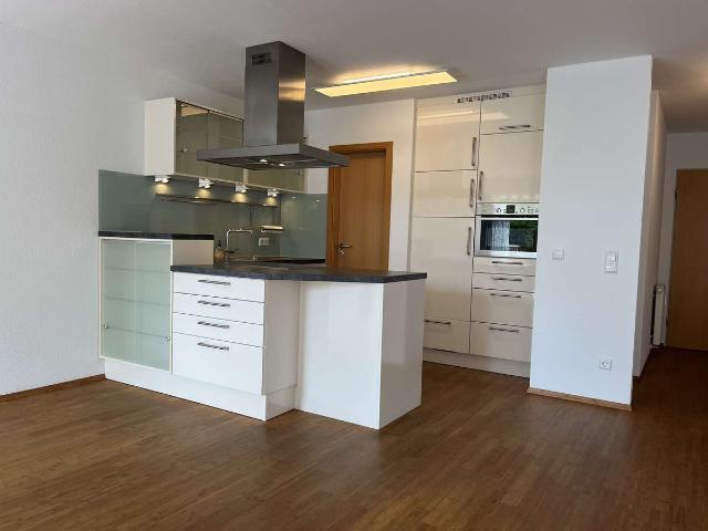 Moderne, neuwertige und hochwertige 3 Zi. Maisonette Wohnung