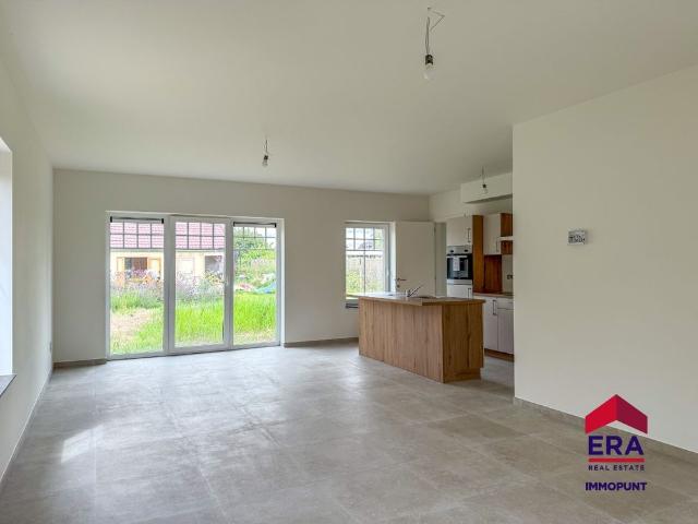 Moderne nieuwbouwwoning te huur in Drieslinter 3 SLKS